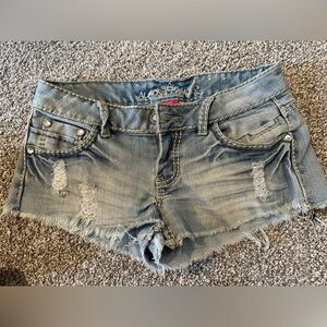 Almost Famous Size 5 Jean Shorts